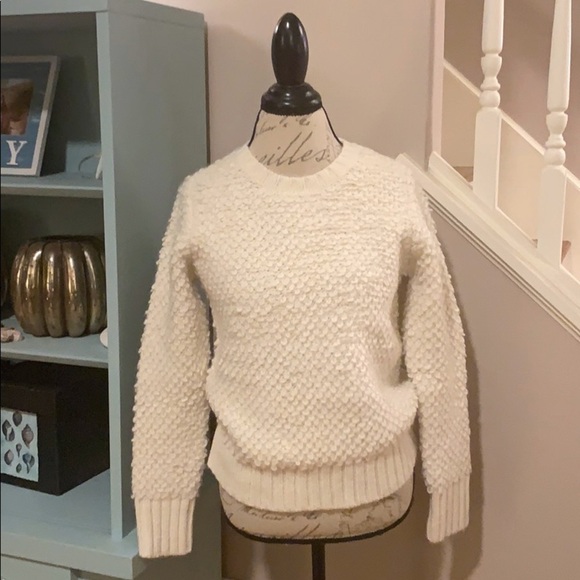 BANANA REPUBLIC Ivory Loop Stitch Sweater - Picture 3 of 8